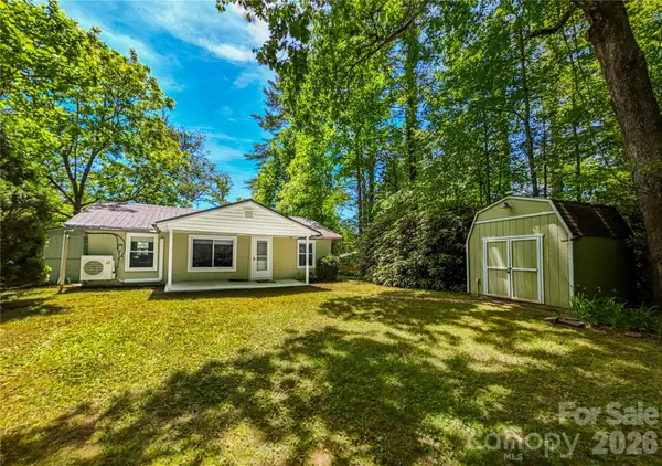 2603 Kim Miller Road, Lake Toxaway, NC 28747