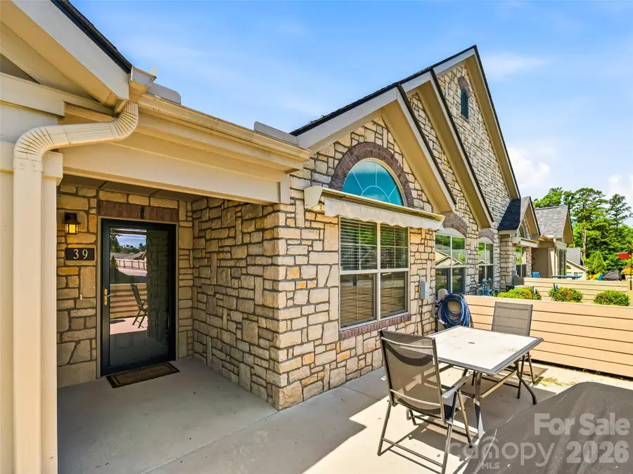 39 Braeburn Way, Flat Rock, NC 28731 - #2