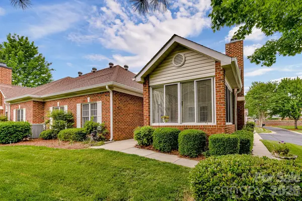 8629 Windsor Ridge Drive, Charlotte, NC 28277
