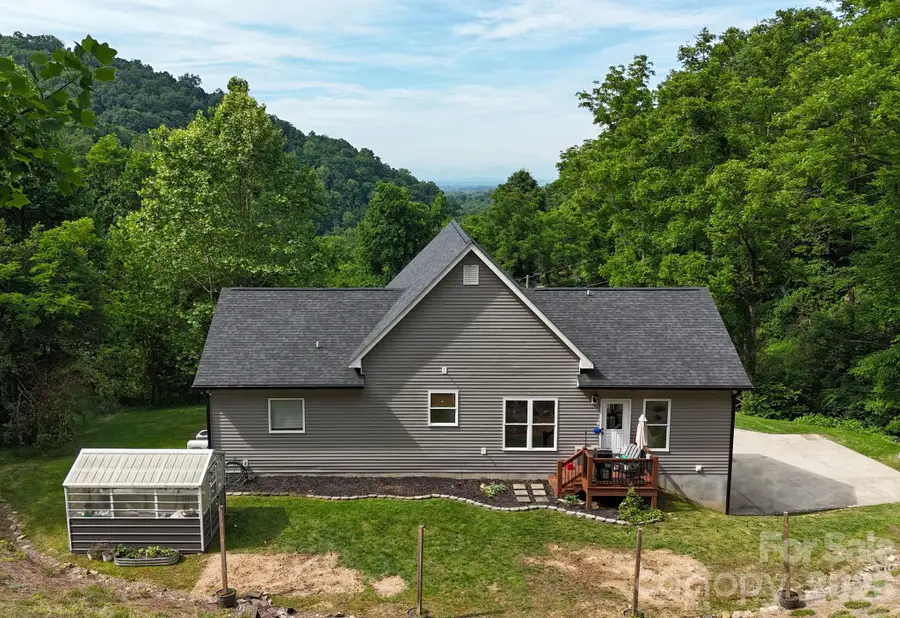 300 Green Meadow Lane, Mars Hill, NC 28754 - #2