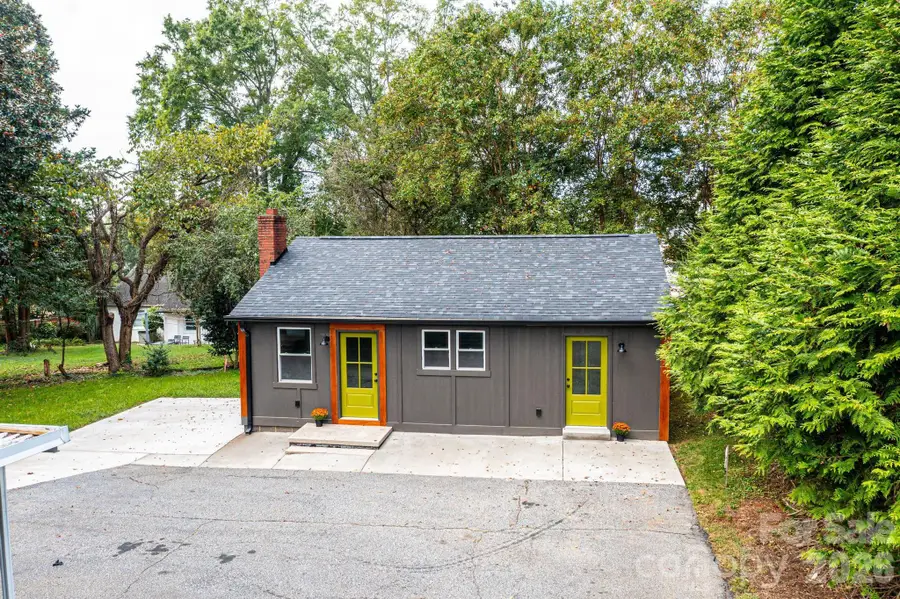 526 Kentwood Street Sw, Lenoir, NC 28645 - #3