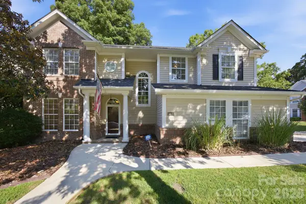 10900 Owl Nest Lane, Charlotte, NC 28277