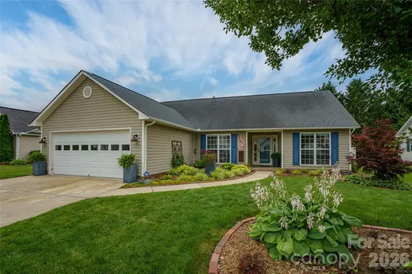 31 Misty Valley Road, Fletcher, NC 28732