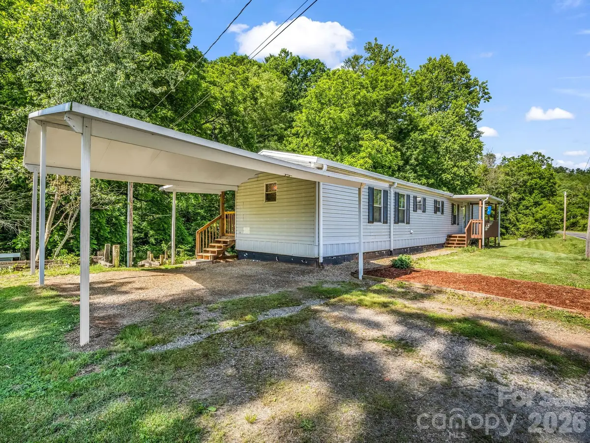8 Don Felmet Road, Leicester, NC 28748 - #1