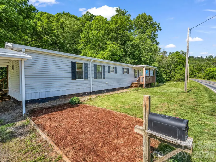 8 Don Felmet Road, Leicester, NC 28748 - #3