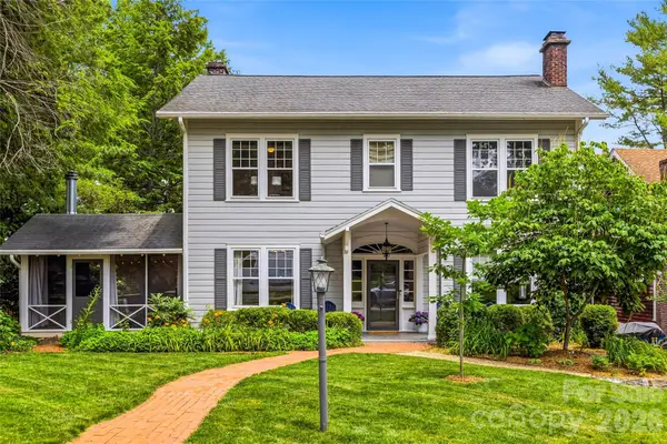 1620 Norwood Place, Hendersonville, NC 28791