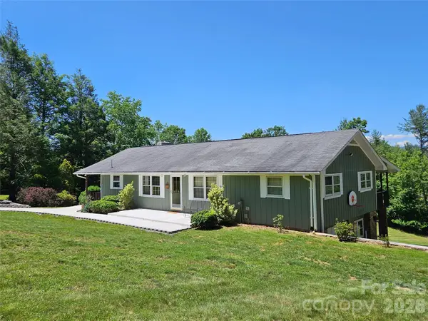 72 Ridgetop Lane, Spruce Pine, NC 28777