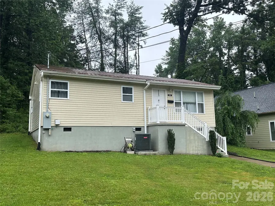 212 Maple Avenue, Marion, NC 28752 - #2