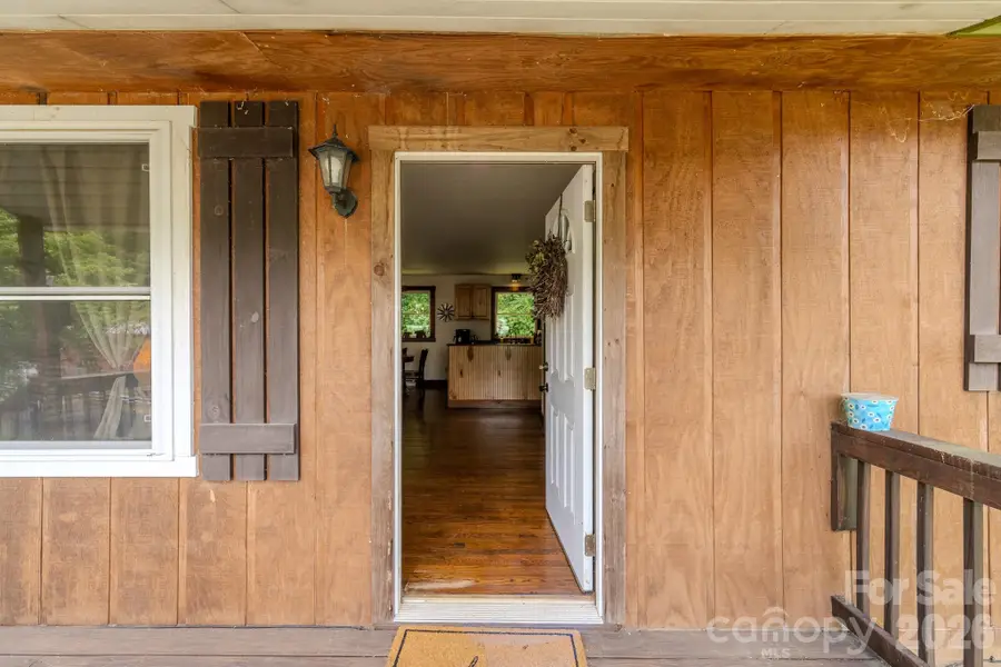 84 English Road, Spruce Pine, NC 28777 - #2