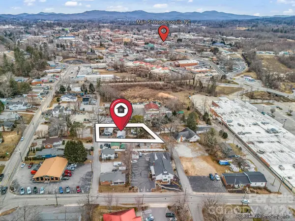 302 Davis Street, Hendersonville, NC 28739