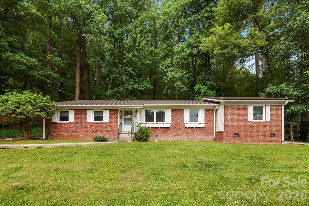 421 Comet Drive, Hendersonville, NC 28791 - #1
