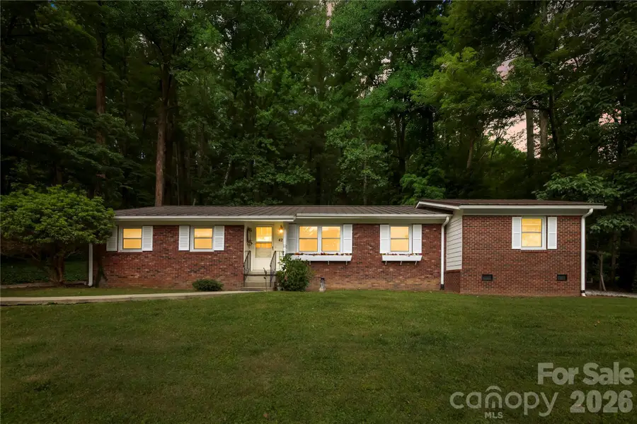 421 Comet Drive, Hendersonville, NC 28791 - #3