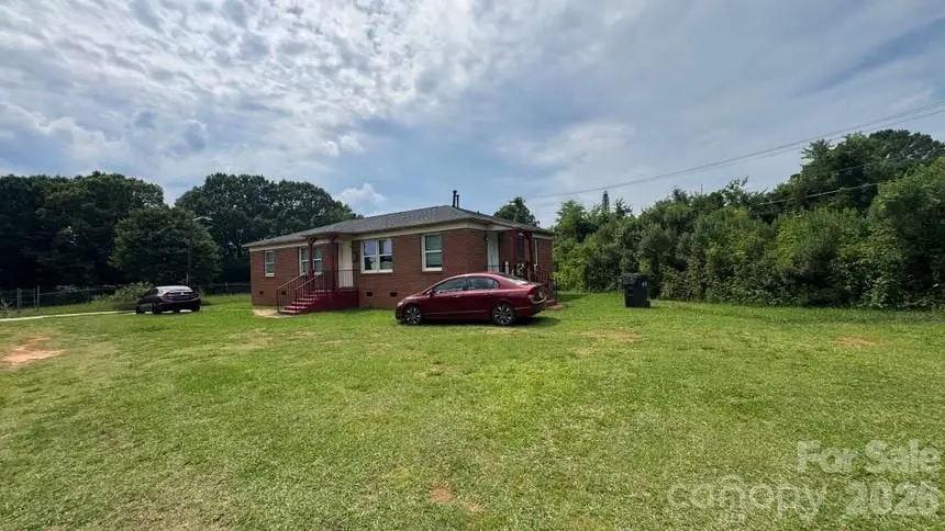 1661 &1665 Montana Drive, Charlotte, NC 28216 - #3