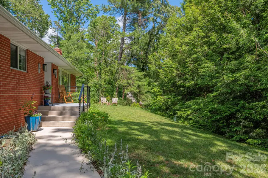 90 Bell Road, Asheville, NC 28805 - #2