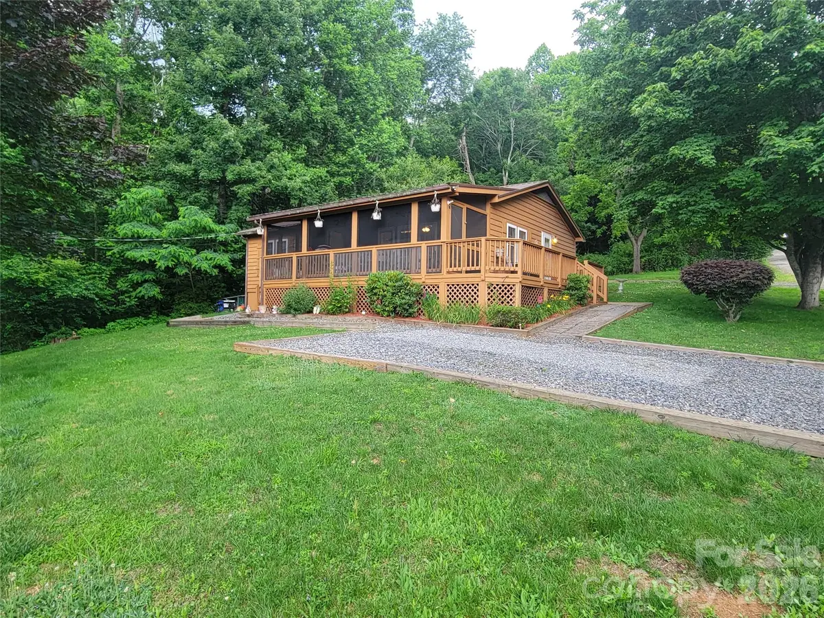 131 Dahlia Lane, Waynesville, NC 28785 - #1