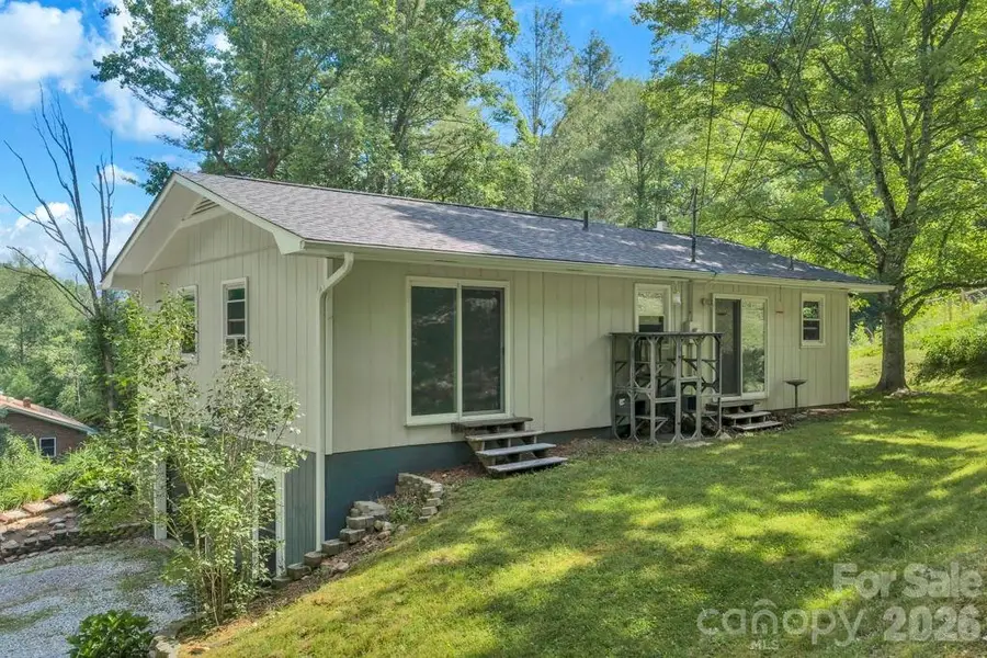 644 Valley Road, Spruce Pine, NC 28777 - #3