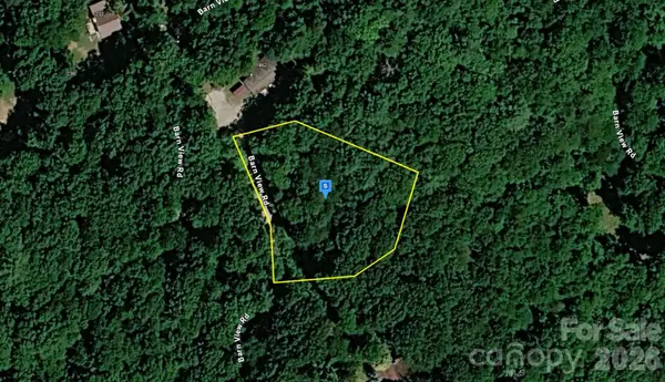 500 Barn View Road, Franklin, NC 28734