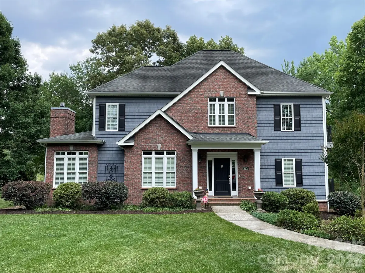 162 Twin Lakes Drive, Statesville, NC 28625 - #1