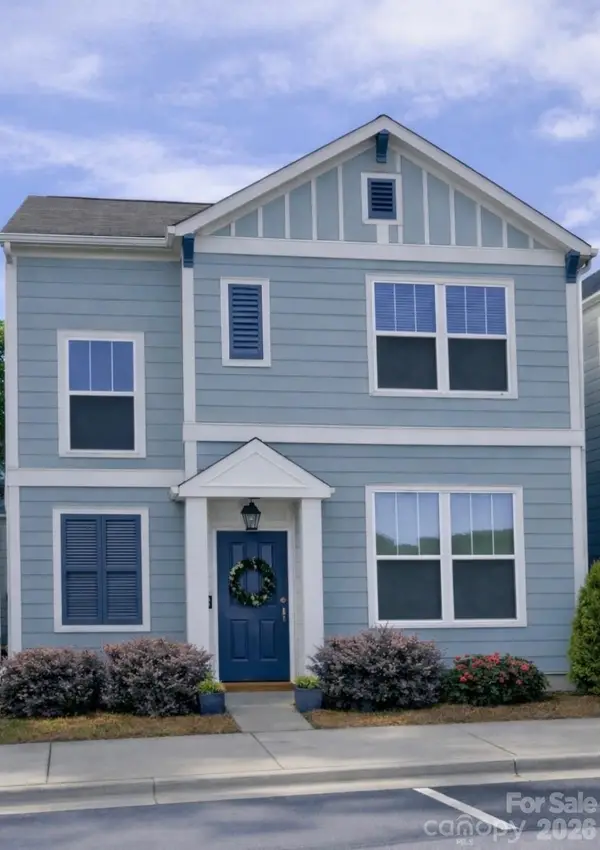 808 Lyndon Station Drive, Pineville, NC 28134