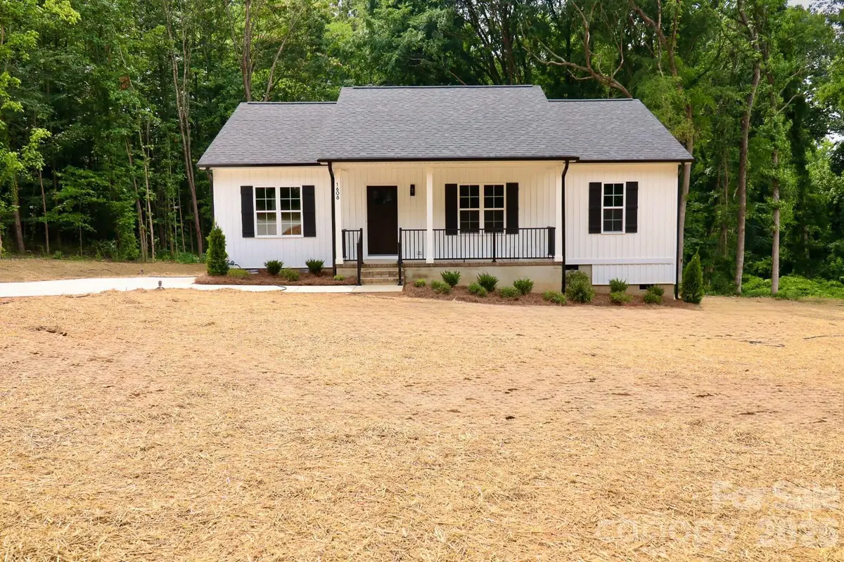 1608 Russell Courtney Road, Monroe, NC 28112 - #1