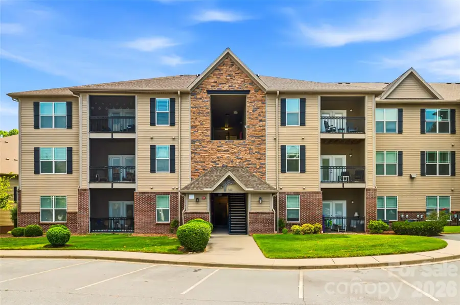 142 Brickton Village Circle #202, Fletcher, NC 28732 - #2