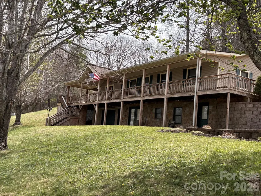299 Mcdowell Lane, Burnsville, NC 28714 - #2