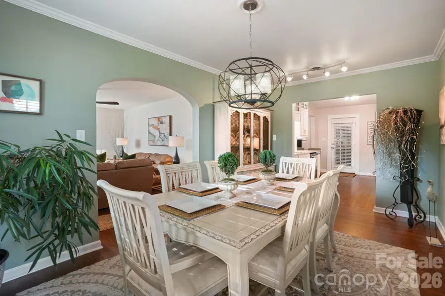 1520 5th Street Ne, Hickory, NC 28601 - #2