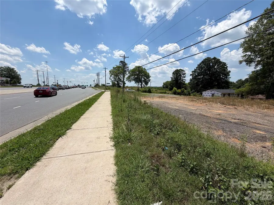 2990 Dale Earnhardt Boulevard, Kannapolis, NC 28083 - #3
