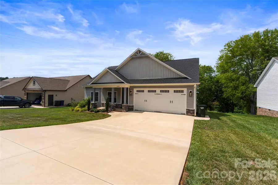 4944 Southview Drive, Hickory, NC 28602 - #3