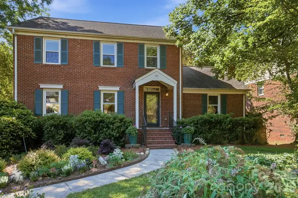 723 Walnut Point Drive, Matthews, NC 28105