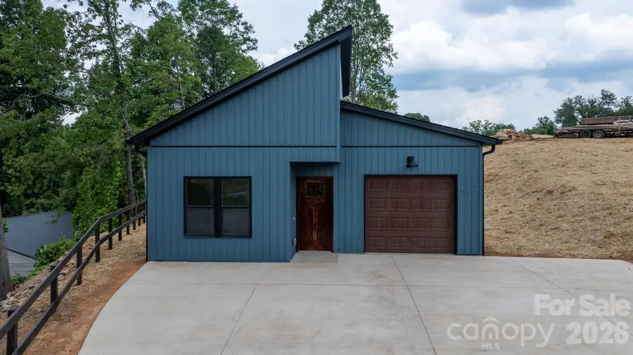 909 Overlook Drive Sw, Lenoir, NC 28645 - #2