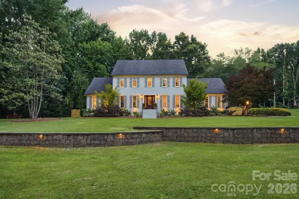 2516 Greenbrook Parkway, Matthews, NC 28104
