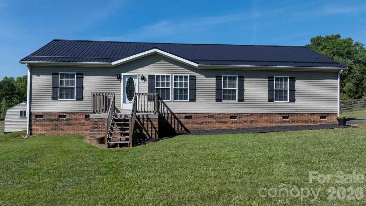 3015 Farm Pond Lane, Granite Falls, NC 28630 - #1