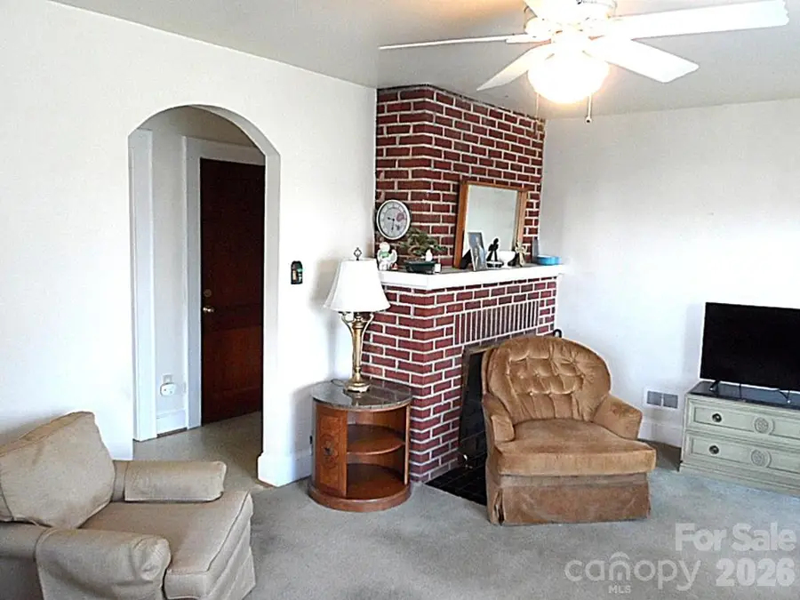 107 W Concord Street, Morganton, NC 28655 - #3