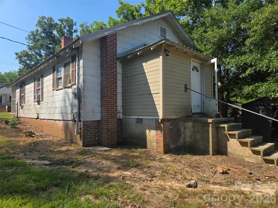 10 Wilson Avenue, Great Falls, SC 29055 - #2