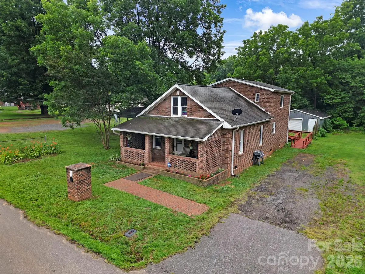 115 Lippard Street, Statesville, NC 28677 - #1