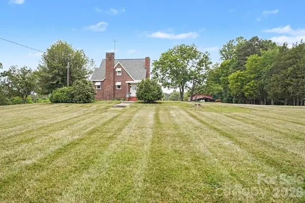 1951 Us Hwy 158 Highway, Mocksville, NC 27028