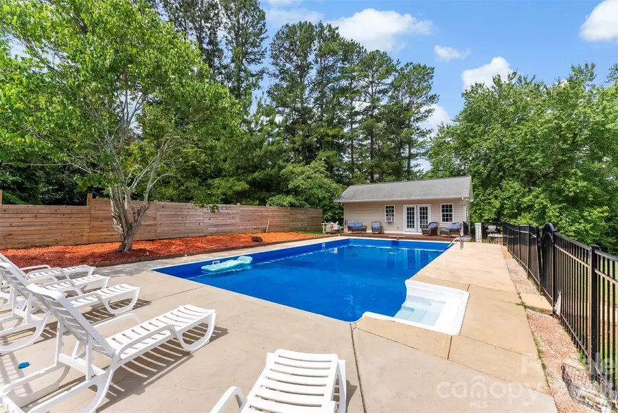 117 Club View Drive, Cherryville, NC 28021 - #3