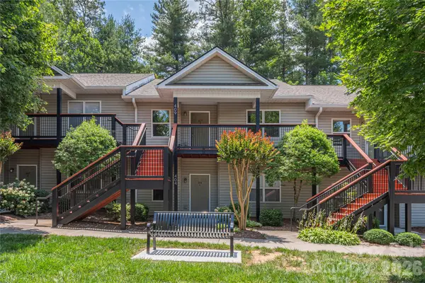 409 Carlyle Way, Asheville, NC 28803