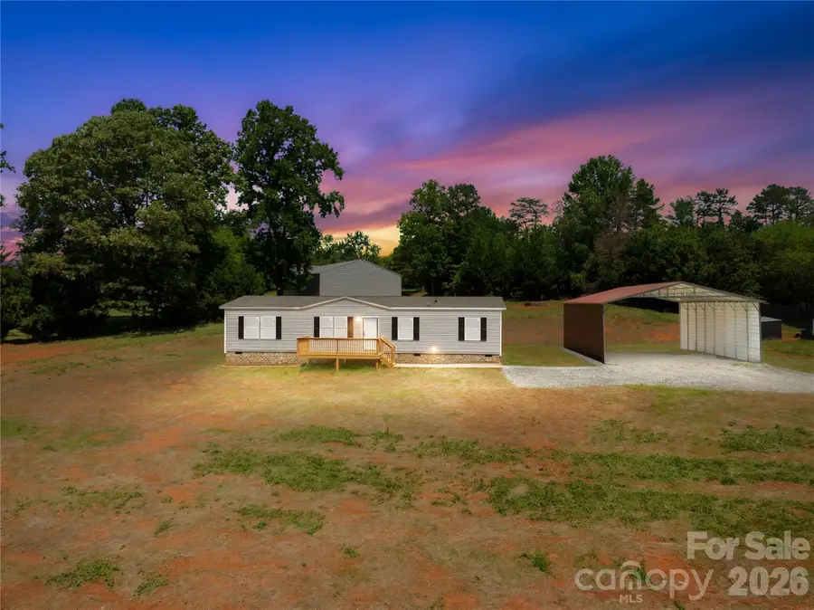 4051 10th Avenue Drive Sw, Hickory, NC 28602 - #3
