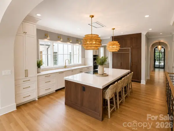 1214 S Kings Drive, Charlotte, NC 28207