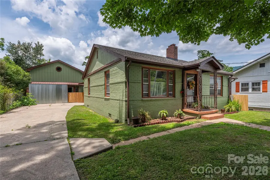 1236 Brown Avenue, Waynesville, NC 28786 - #2