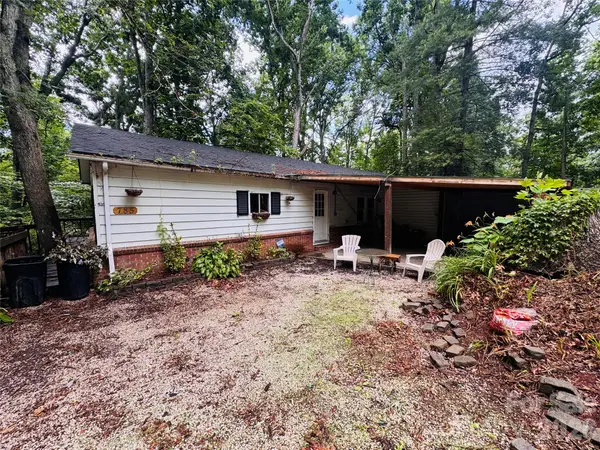 785 Hutch Mountain Road, Fletcher, NC 28732