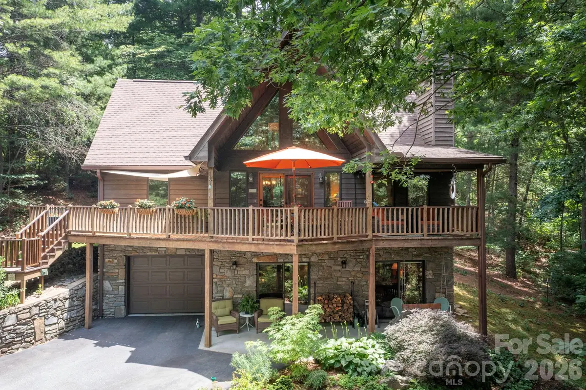 127 Woodburn Drive, Swannanoa, NC 28778 - #1