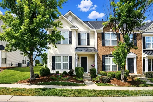 4913 Sunburst Lane, Charlotte, NC 28213