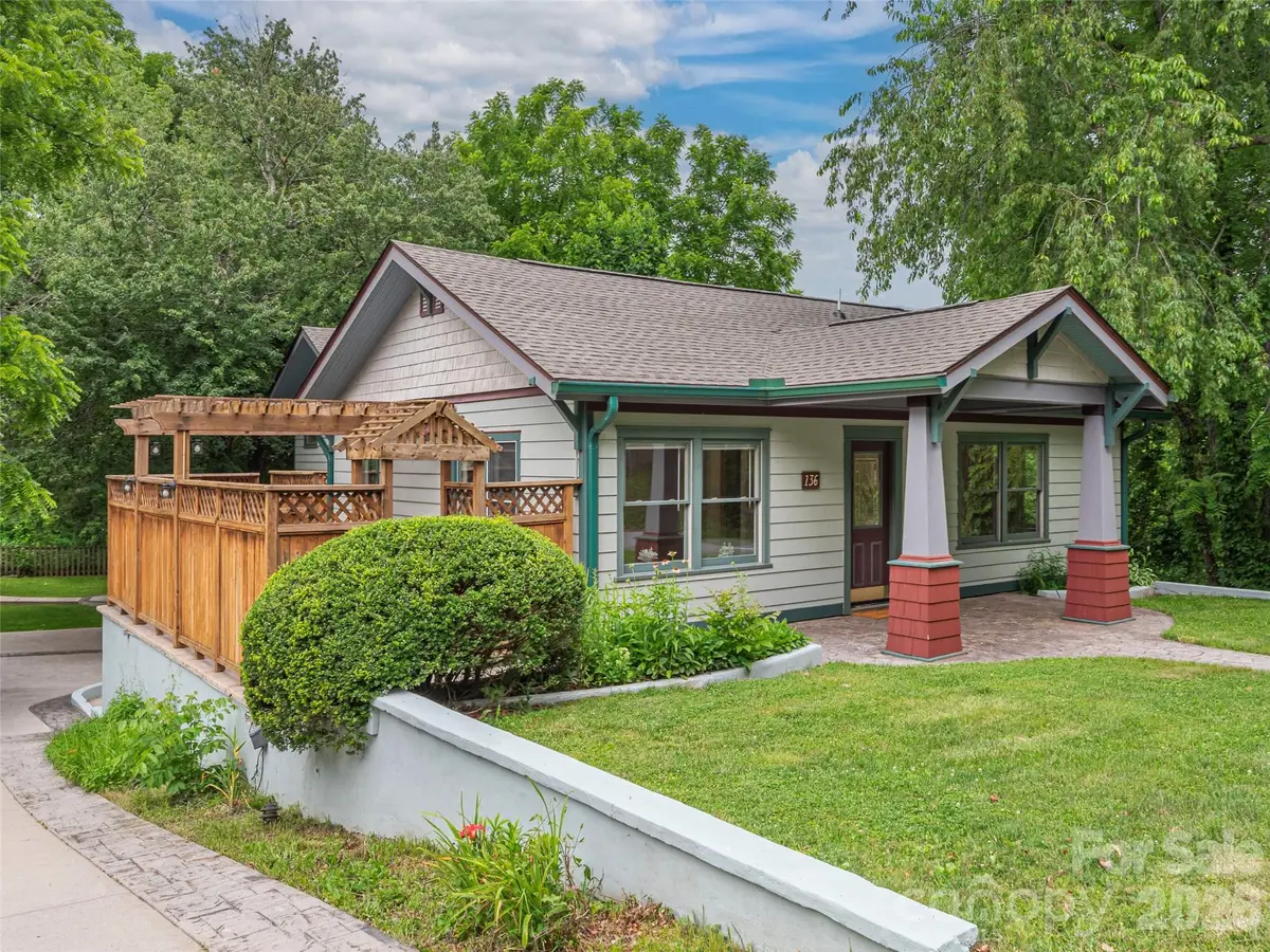 136 Assembly Street, Waynesville, NC 28786 - #1