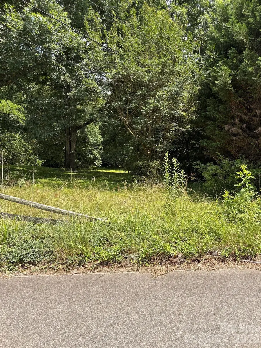 2 acres 33rd Street Drive Se, Hickory, NC 28602 - #2
