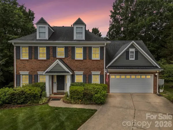 6202 Hickory Cove Lane, Charlotte, NC 28269