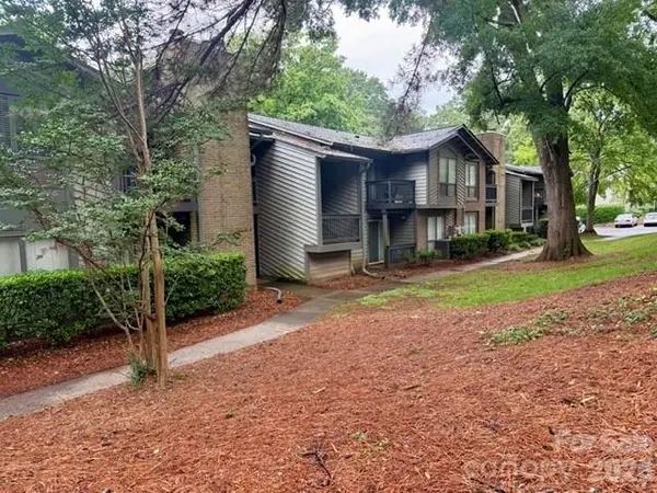 5024 Sardis Road #I, Charlotte, NC 28270