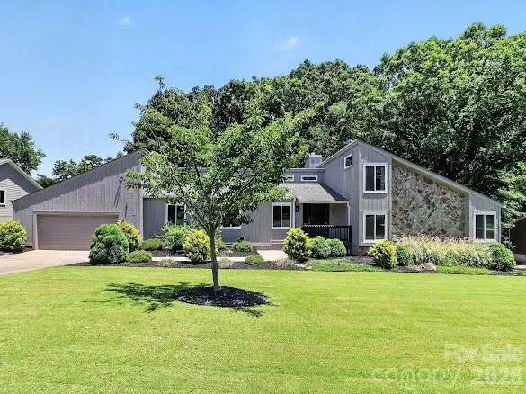 8401 Raintree Lane, Charlotte, NC 28277